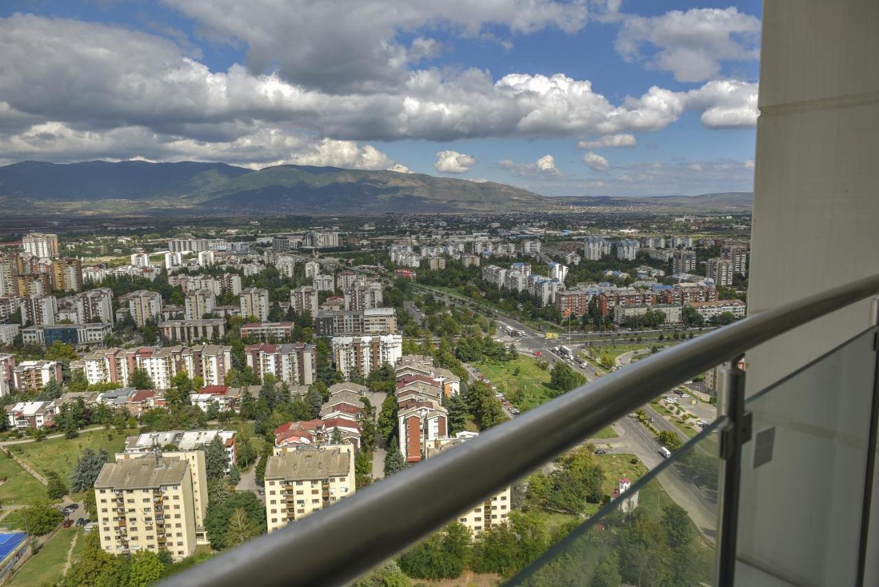 Ferienwohnung Sky Deluxe 3 Fitness & Spa Skopje Exterior foto